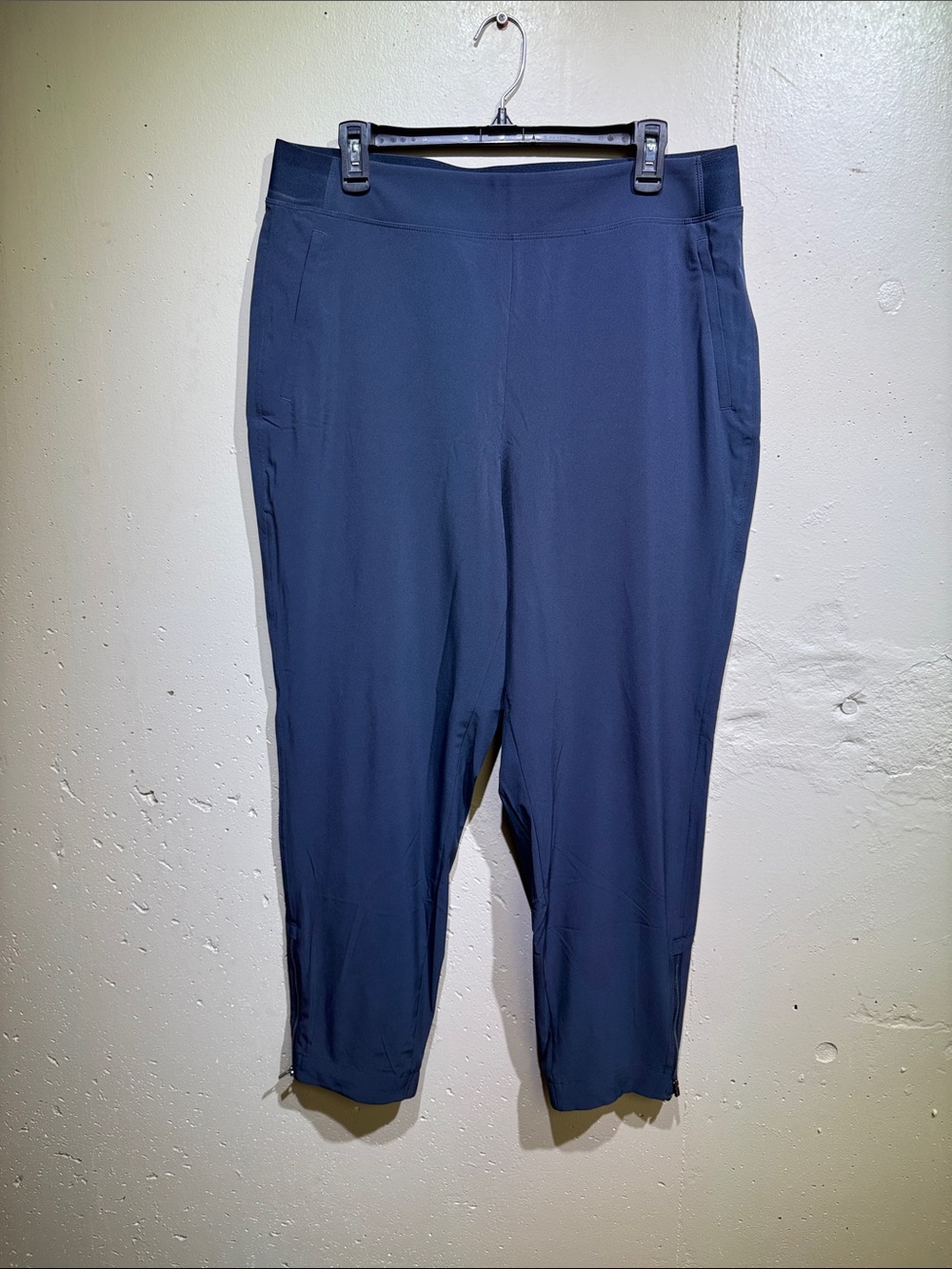 Athleta Navy Blue Women's Performance Joggers